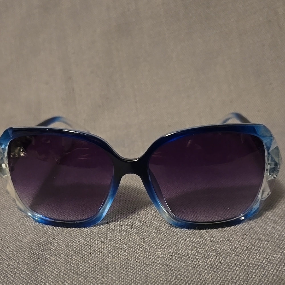 Stylish Blue Gradient Sunglasses